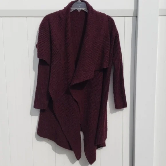 Cozy burgundy sweater - Picture 1 of 3